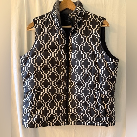Lands' End Jackets & Blazers - Lands' End Black and White Patterned puffer vest size 10-12